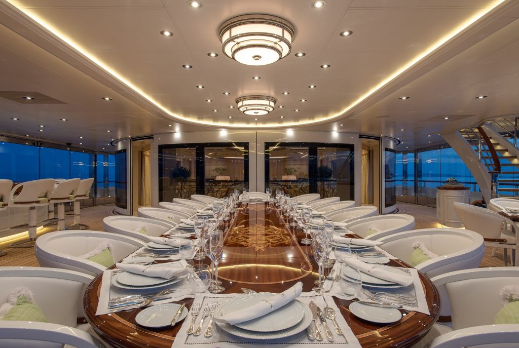 tis yacht dining room