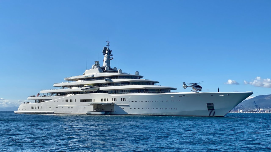 Eclipse yacht, Super yacht owner Abramovich